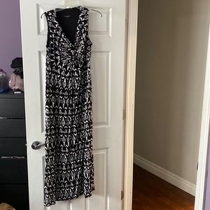Sleeveless maxi dress